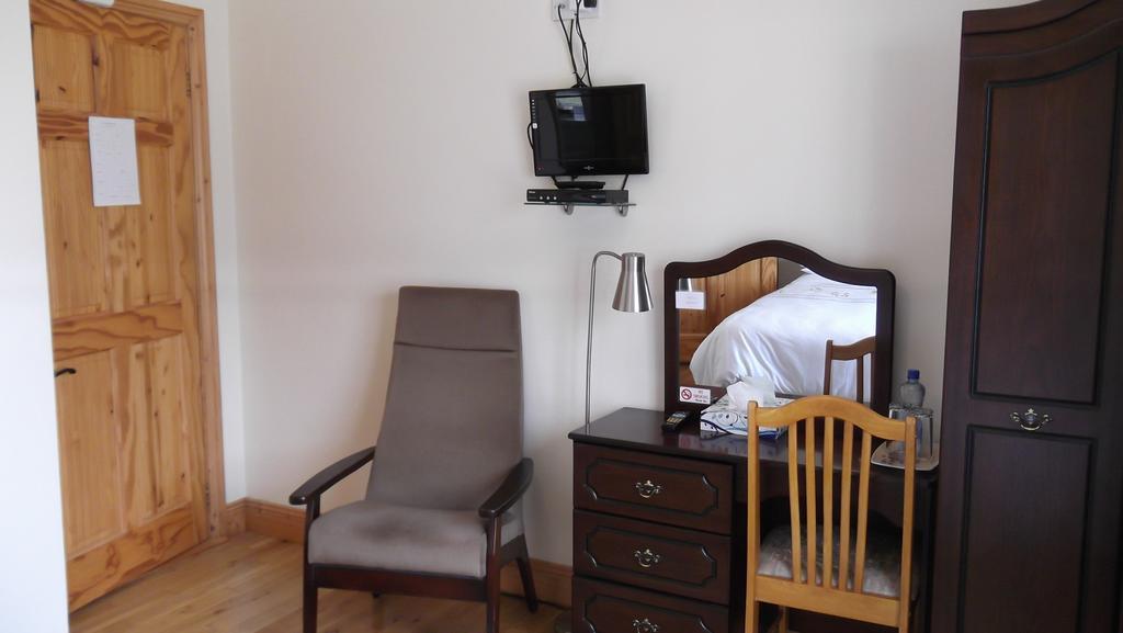 Ashley Lodge Bed & Breakfast Rosslare Harbour Extérieur photo